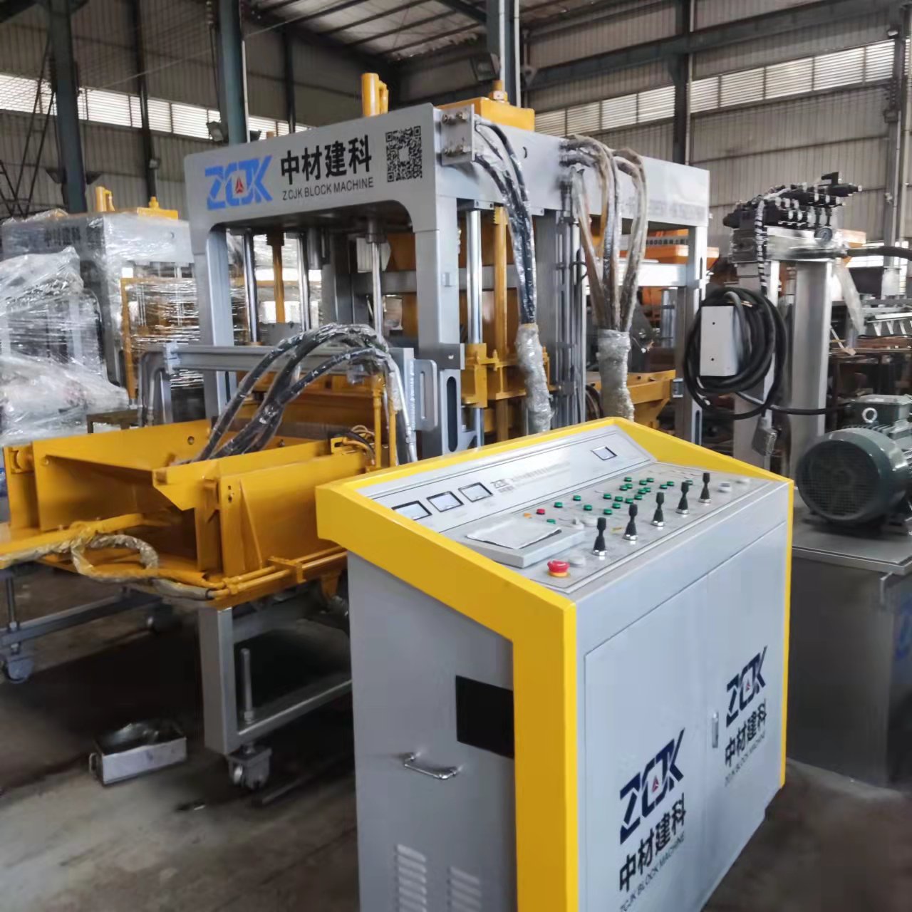 Máquina para fabricar ladrillos de hormigón y cenizas volantes totalmente automática hidráulica